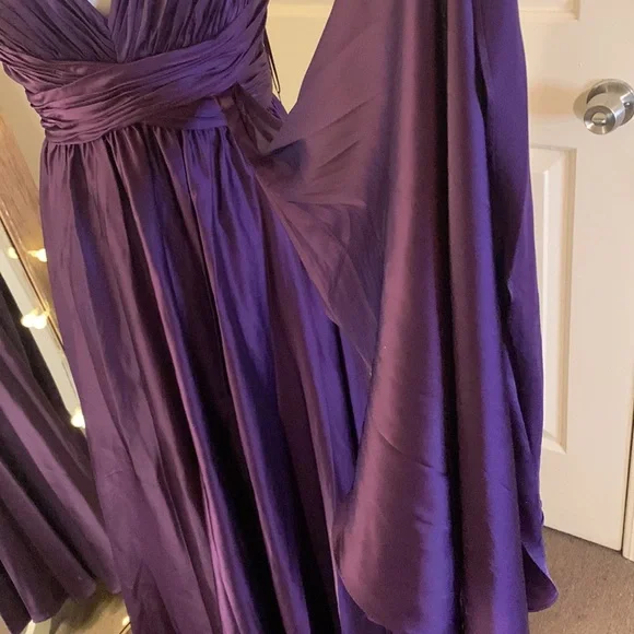 MAC DUGGAL
Ruched Top Satin Pleated Tea Length Dress - Picture 5 of 16